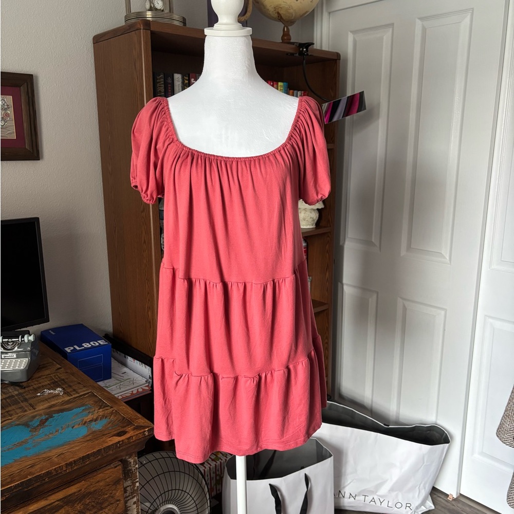 Elegant Red Women's Blouse - Picture 6 of 6